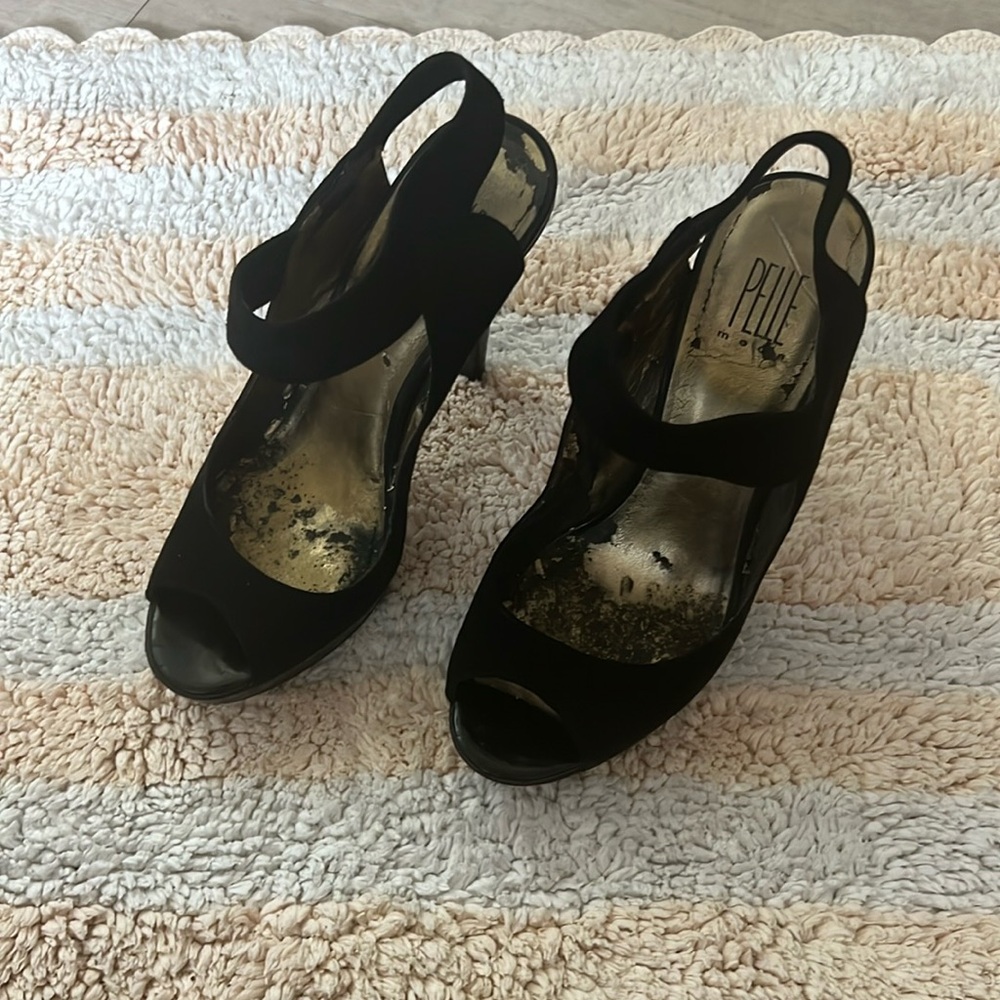 Pelle Moda Pumps